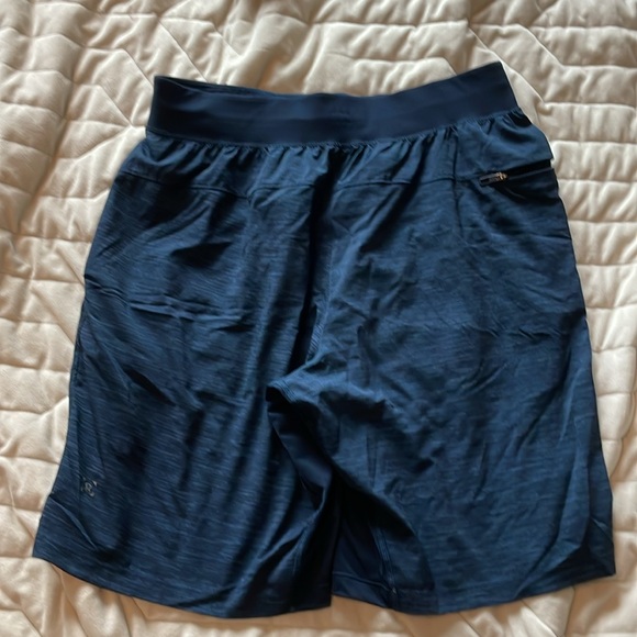 Mens lululemon shorts. - Picture 2 of 4